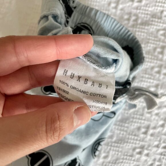 Huxbaby Blue/Black Printed Graphic Shorts in Size 4 - Picture 4 of 5